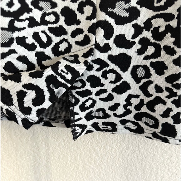Marc NY Andrew Marc Animal Print Elastic Knit Skirt - Picture 5 of 12